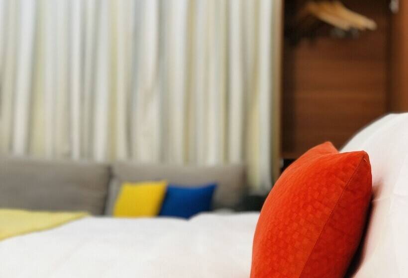 Отель The Forest