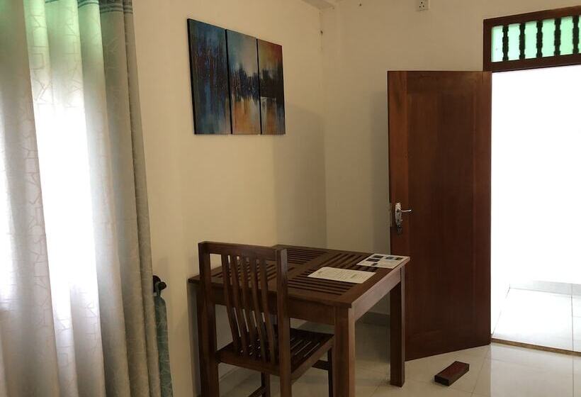 فندق The Retreat