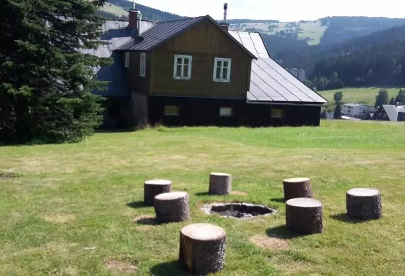 ペンション Chalupa U Kohoutů