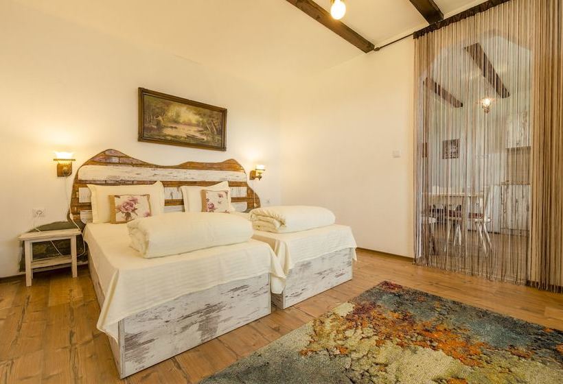 Pensão Kozareva Guest House