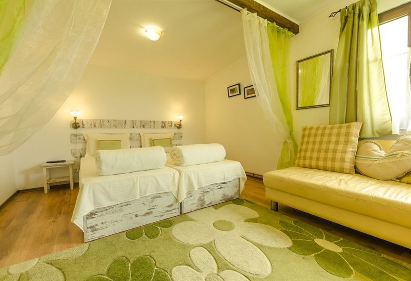 Pensão Kozareva Guest House