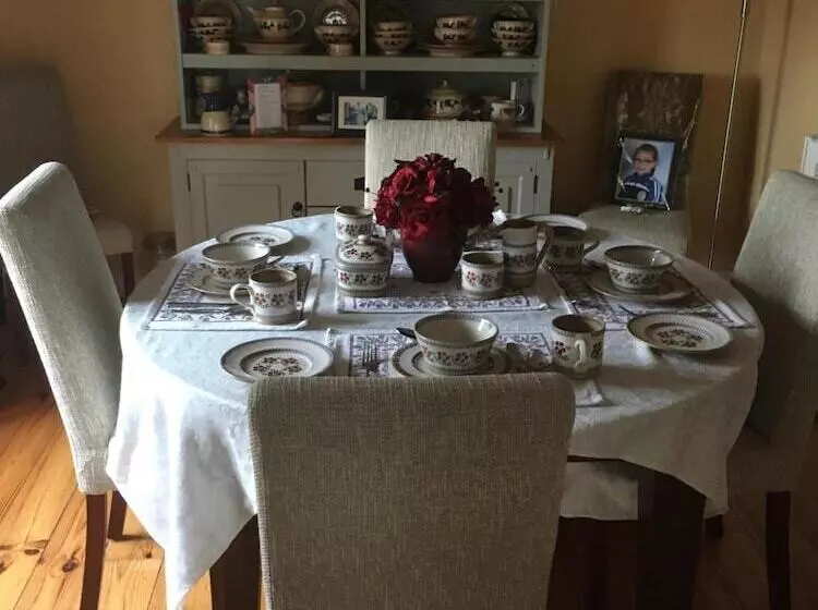 Tig Na Coille B&b Country House