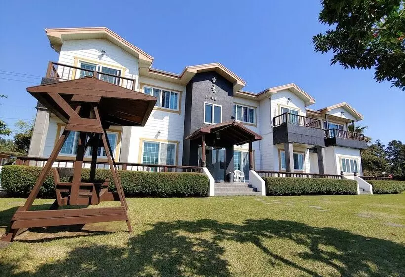 ホテル Gyulhouse Pension