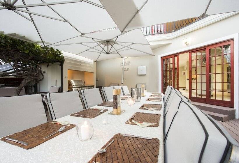 Отель The Browns Luxury Guest Suites