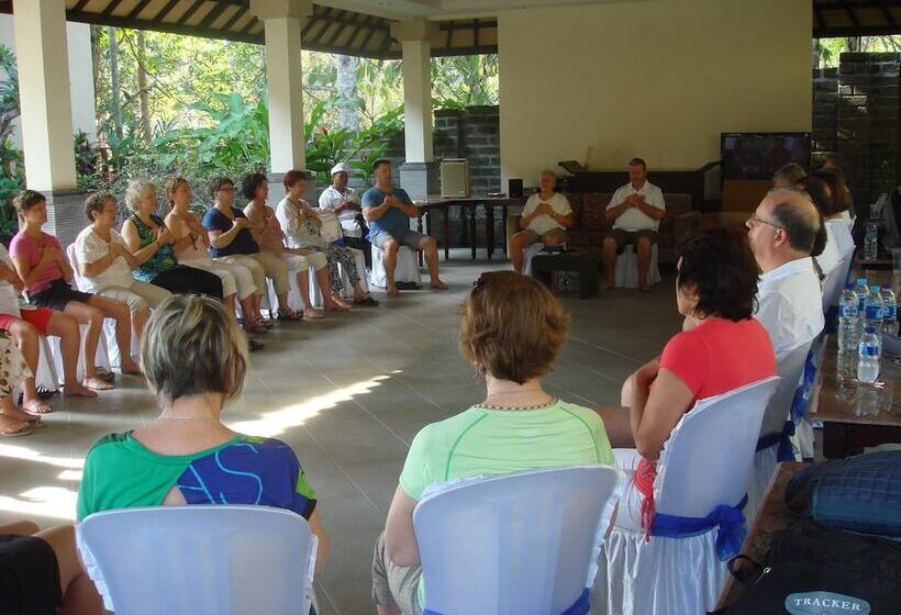 Hotel Cempaka Belimbing Villa