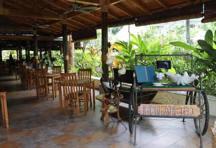 هتل Chateau St Cloud