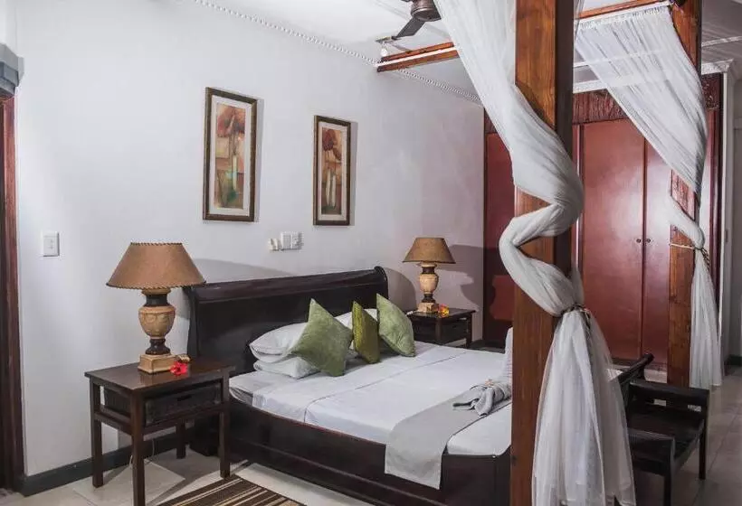 هتل Chateau St Cloud