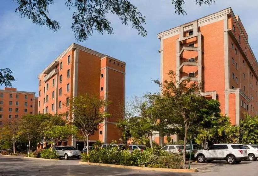 هتل Gh Guaparo Inn