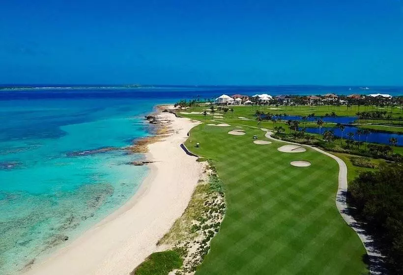 هتل Harborside Resort & Vacation Rentals At Atlantis