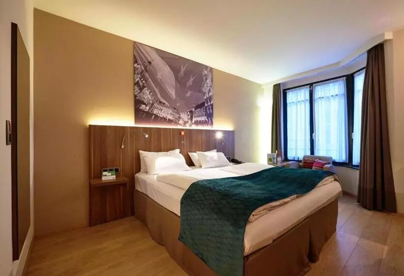 هتل Holiday Inn Brussels Schuman, An Ihg