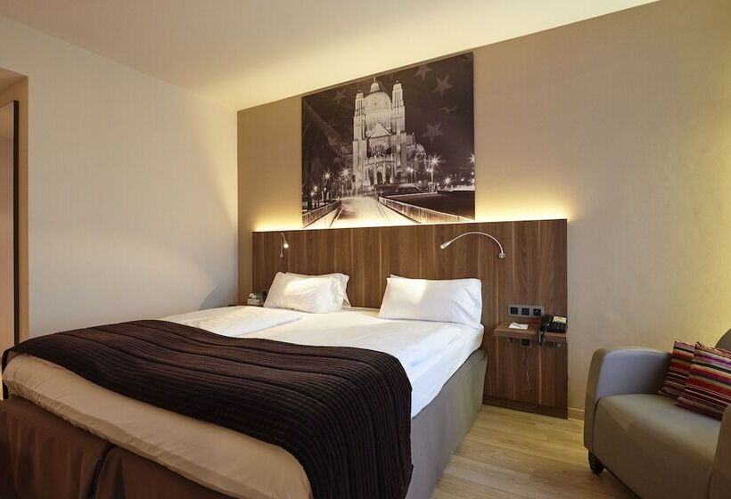 هتل Holiday Inn Brussels Schuman, An Ihg