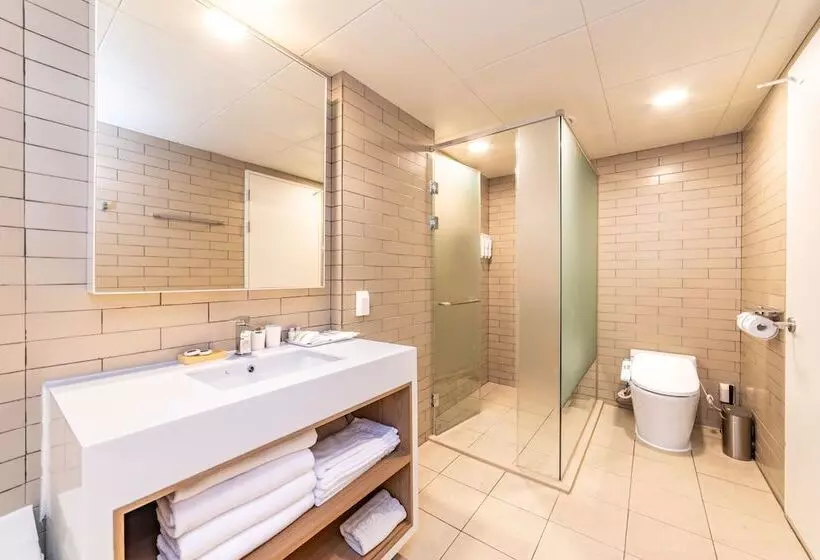 New Seoul Hotel Myeongdong