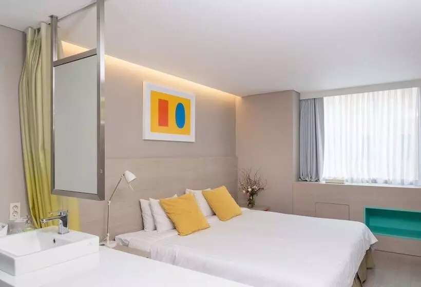 New Seoul Hotel Myeongdong