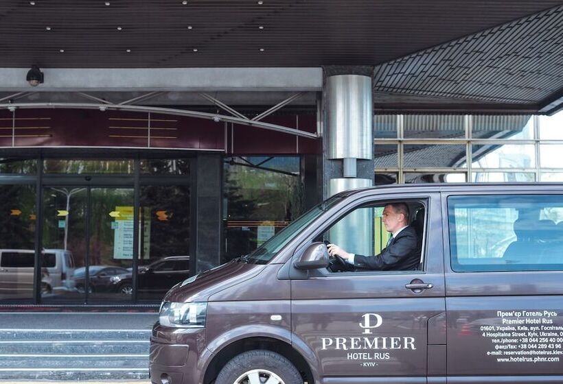 Premier Hotel Rus