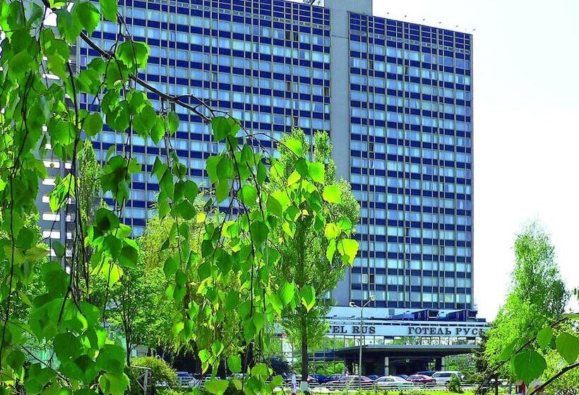 Premier Hotel Rus