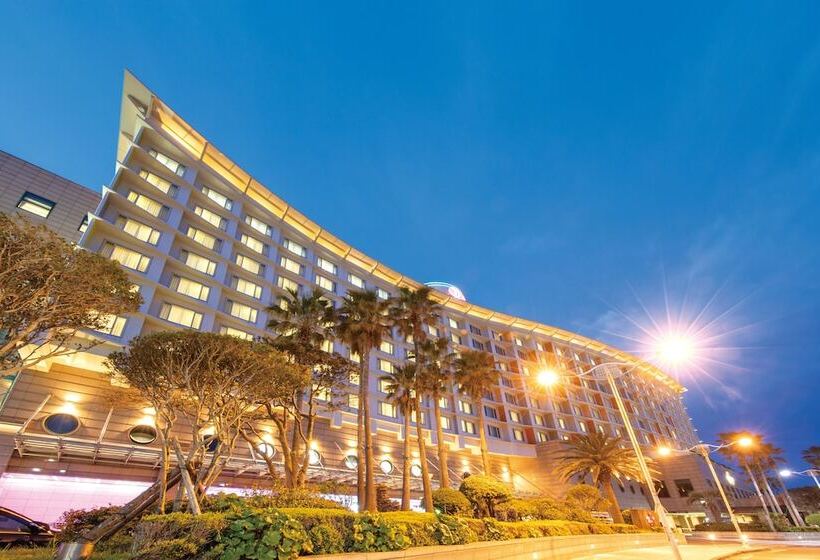 Hotel Ramada Plaza By Wyndham Jeju Ocean Front