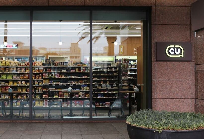 Hotel Ramada Plaza By Wyndham Jeju Ocean Front