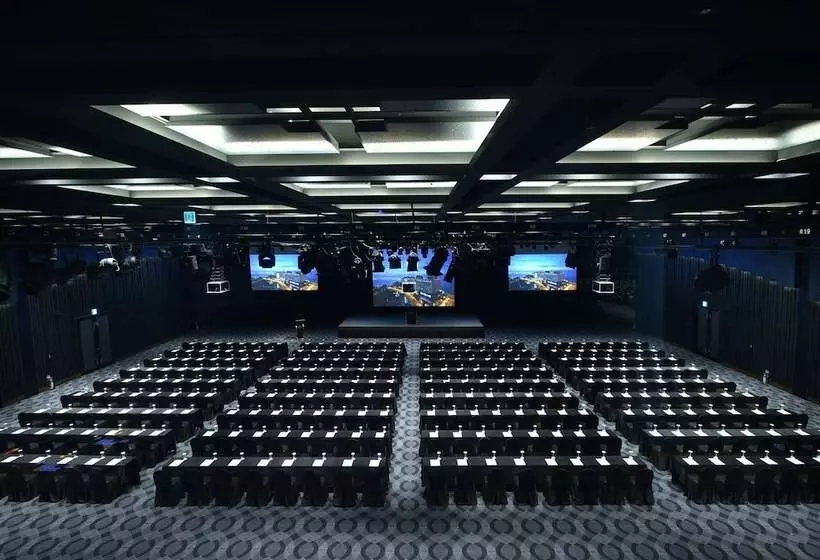 Hotel Ramada Plaza By Wyndham Jeju Ocean Front