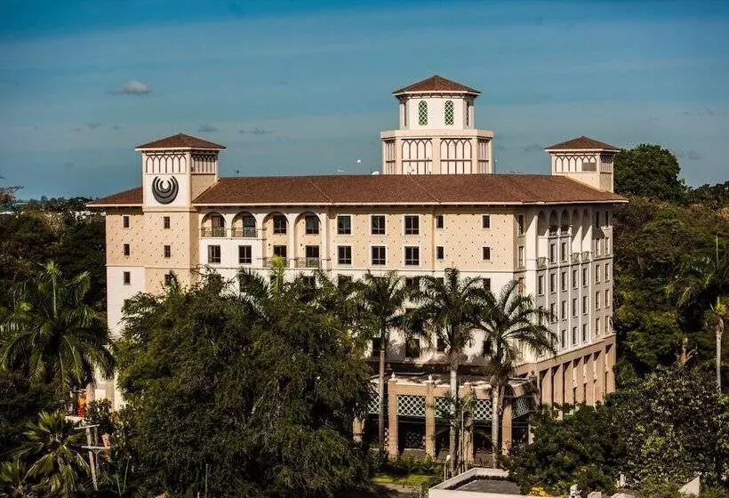 هتل Southern Sun Dar Es Salaam