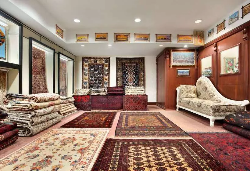 ホテル Wyndham Tashkent