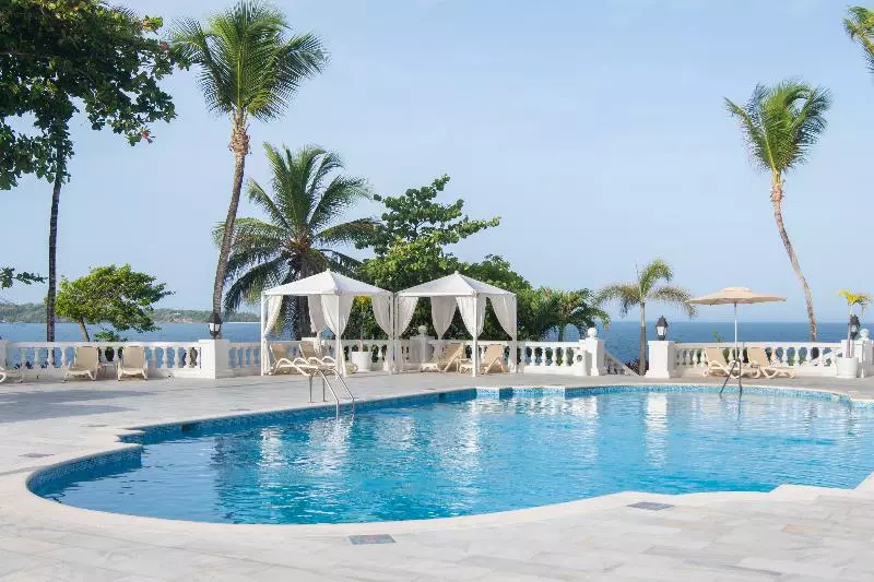 استراحتگاه Bahia Principe Grand Samana