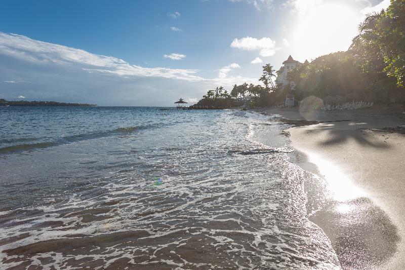 استراحتگاه Bahia Principe Grand Samana