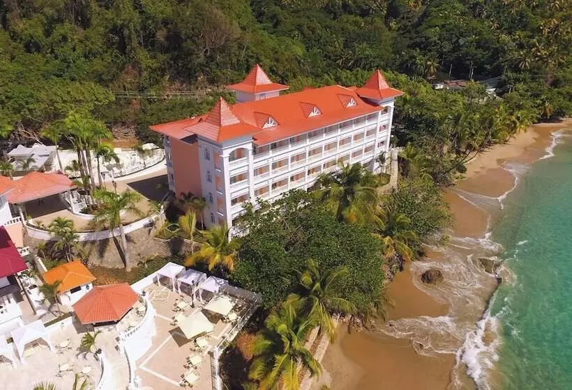 استراحتگاه Bahia Principe Grand Samana