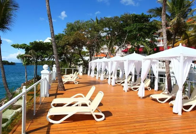 استراحتگاه Bahia Principe Grand Samana