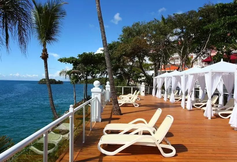 استراحتگاه Bahia Principe Grand Samana