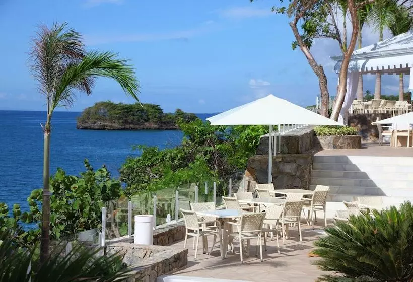استراحتگاه Bahia Principe Grand Samana