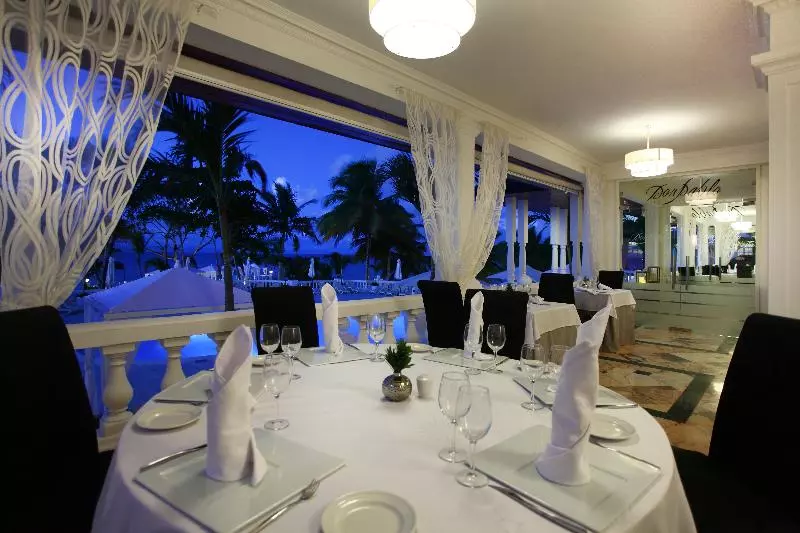 استراحتگاه Bahia Principe Grand Samana