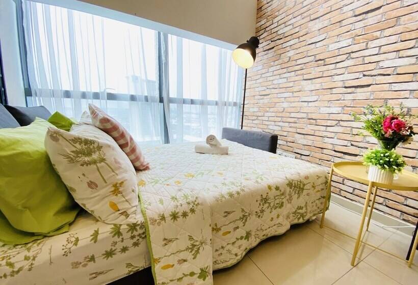 ホテル Chrisenbel Suites  Pinnacle Pj