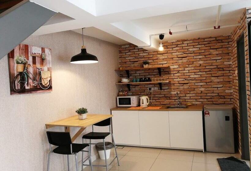 ホテル Chrisenbel Suites  Pinnacle Pj