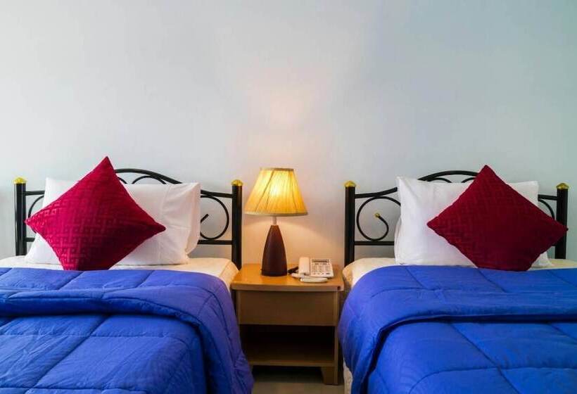 Hotel Raya Rawai Place