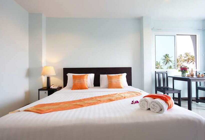 Hotel Raya Rawai Place