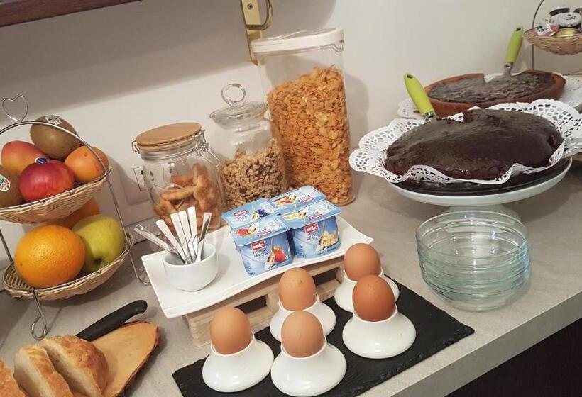 ベッドアンドブレックファースト Illuvia Affitto Camere