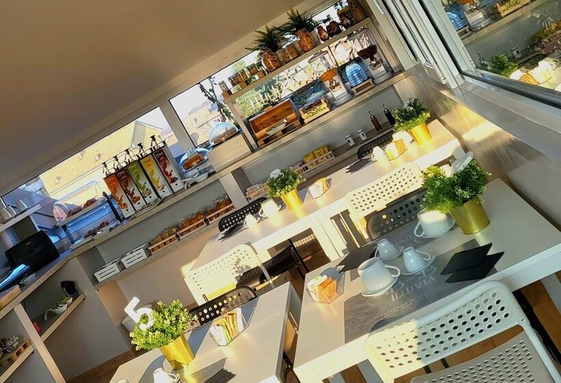 ベッドアンドブレックファースト Illuvia Affitto Camere