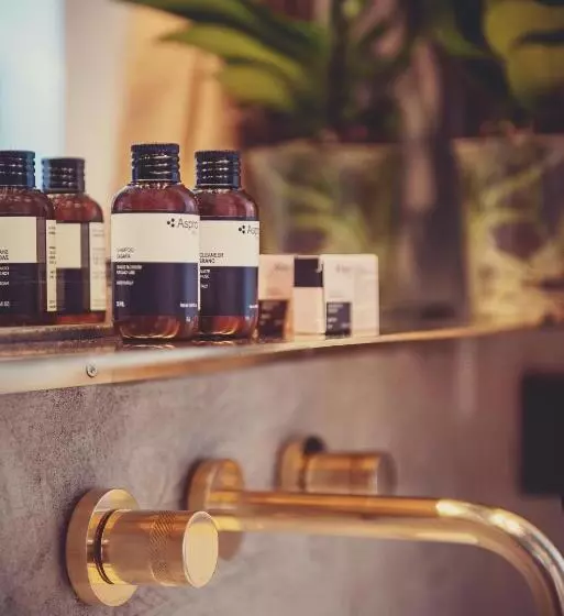 تختخواب و صبحانه Magnolia Boutique Rooms