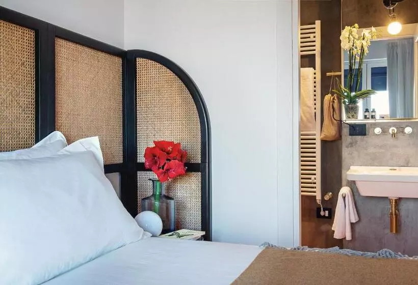 تختخواب و صبحانه Magnolia Boutique Rooms