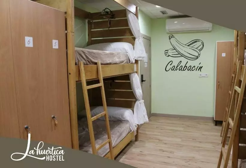 Hostel La Huertica