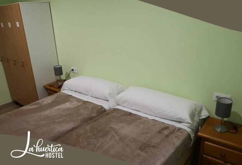 Hostel La Huertica