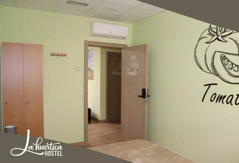 Hostel La Huertica