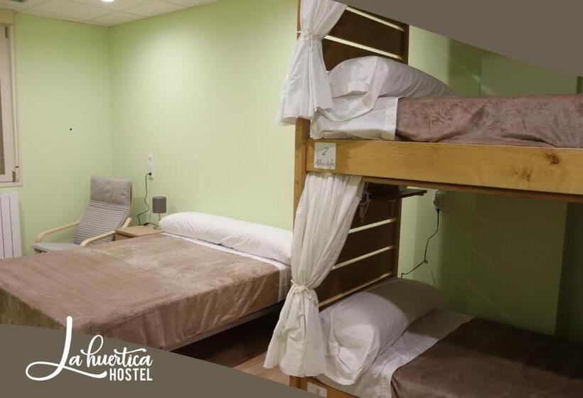 Hostel La Huertica