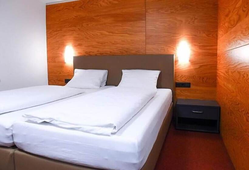 هتل Berghaus Stuben