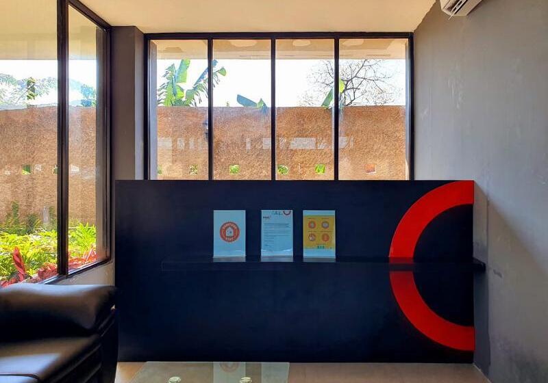 فندق Collection O 28 Urban Town Karawang