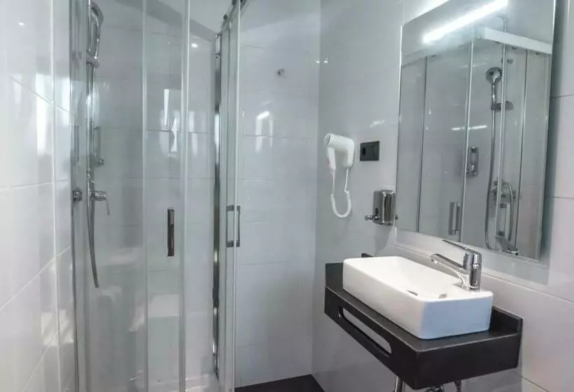 هتل Daos Suites & Terrace Marbella