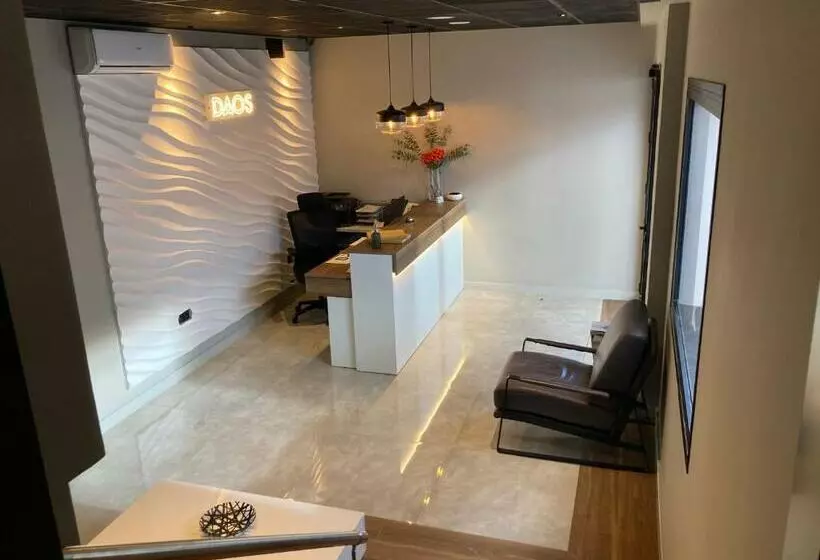 هتل Daos Suites & Terrace Marbella