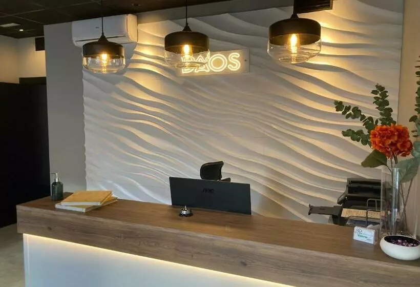 هتل Daos Suites & Terrace Marbella
