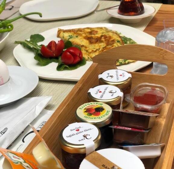 هتل Trilye Bay C Konak