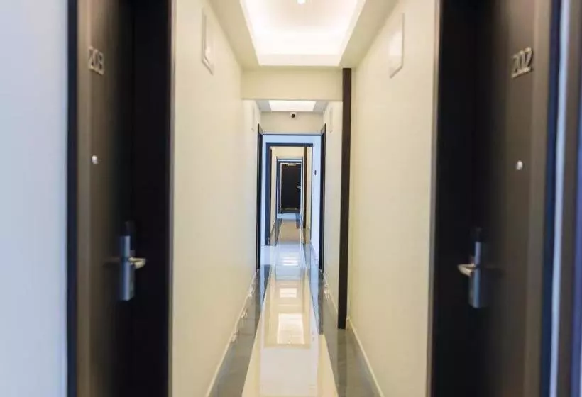 Viveka Hotel Colombo